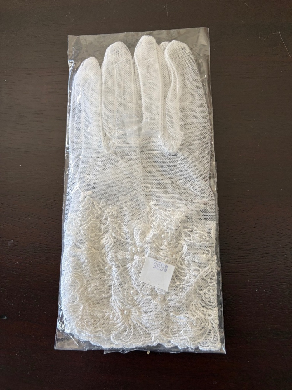 Ladies Lace Gloves Brand New Medium